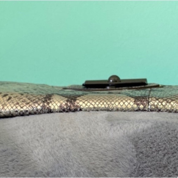 NWOT Coach Limited Edition Metallic Snakeskin Clutch - Picture 8 of 10